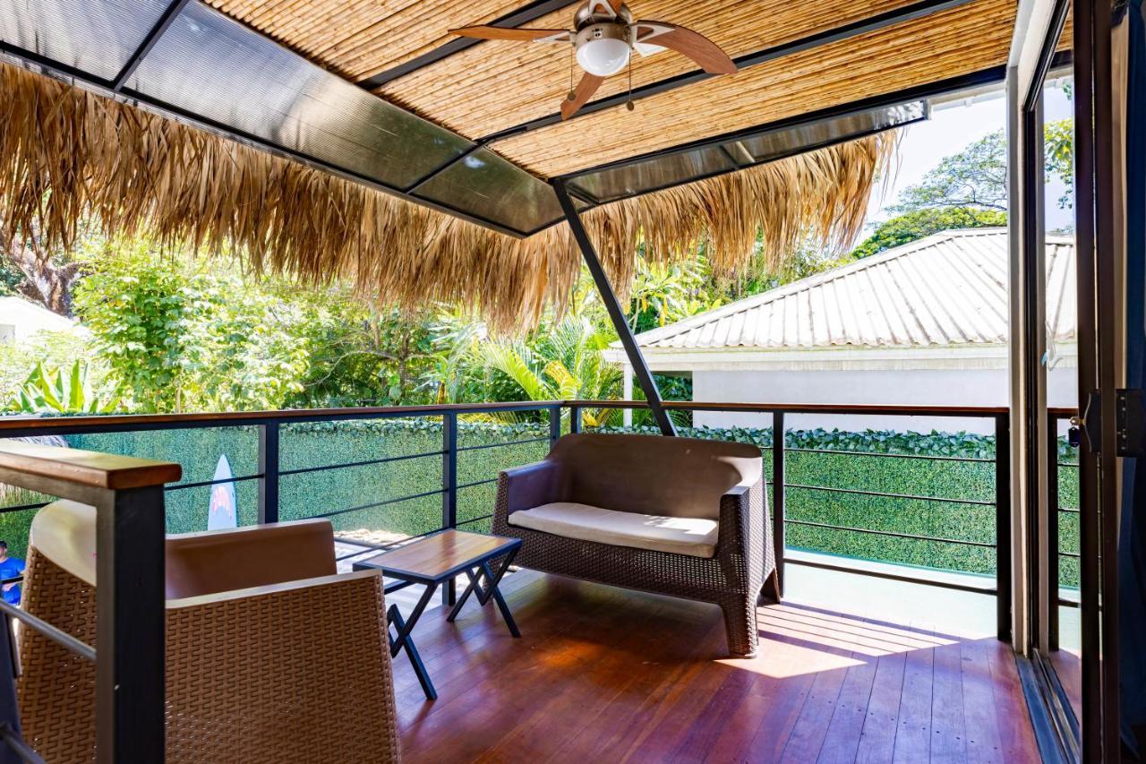Shark Town Mal Pais Apartment Playa Santa Teresa  Exterior photo