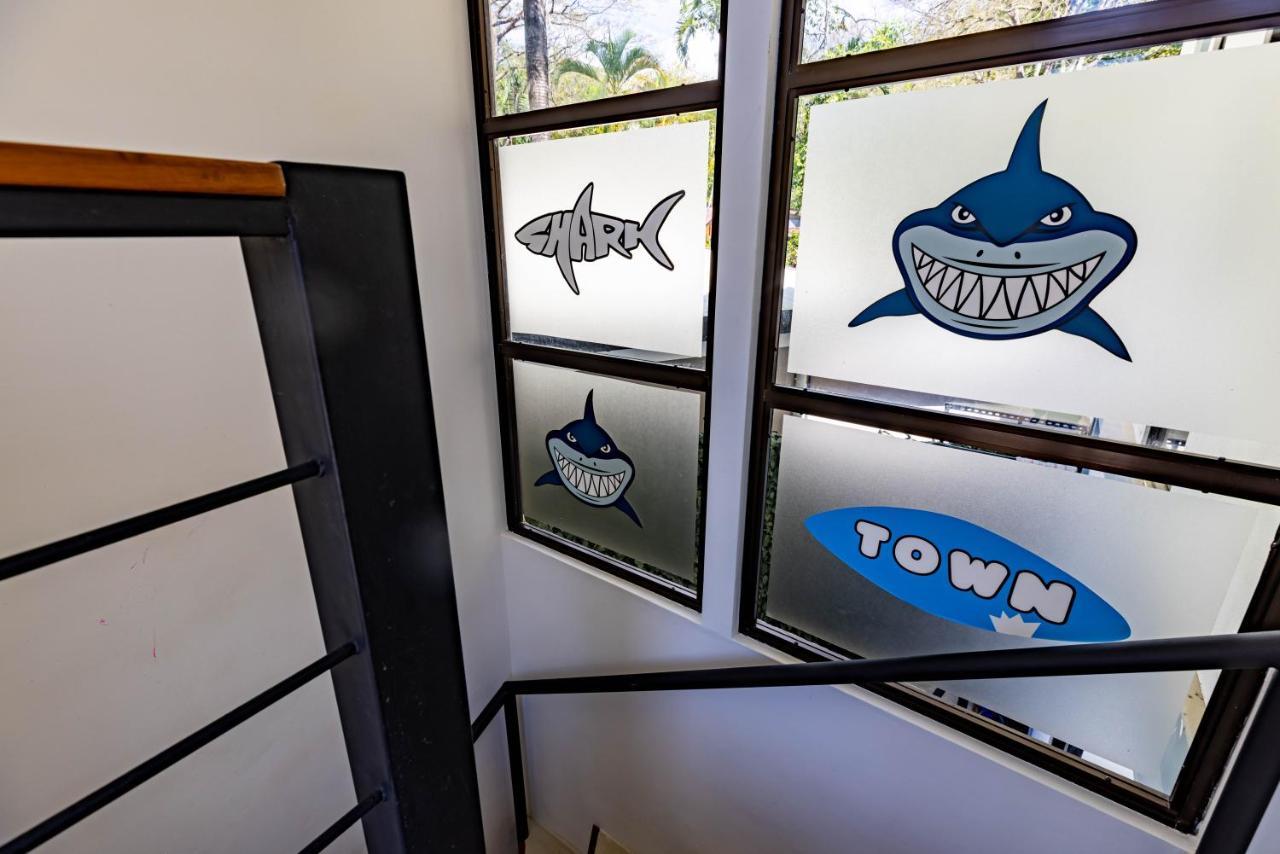 Shark Town Mal Pais Apartment Playa Santa Teresa  Exterior photo